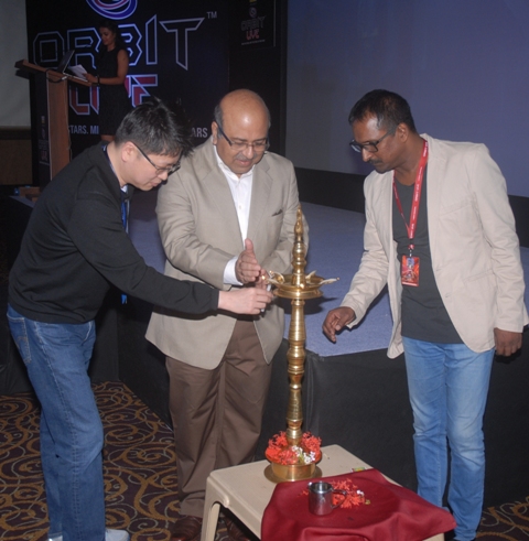 (L%20to%20R)%20Lighting%20lamp-Thierry%20Dezarmenien%20Zeilt%20Productions%20Luxembourg%20%20%20Anuj%20Kacker%20Executive%20Director%20Aptech%20Easo%20Thampy%20Head%20Arena%20Animation.JPG