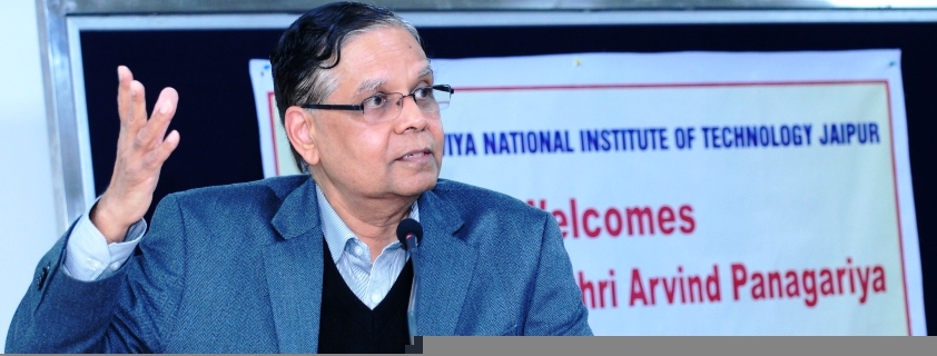 Padma%20Bhushan%20Shri%20Arvind%20Panagariya%20Vice%20Chairman%20NITI%20Aayog%20Deliviring%20A%20Lecture%20at%20MNIT,%20Jaipur1_JPEG.JPG