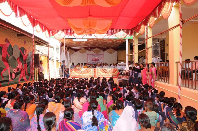 Inauguration%20of%20SHirwal%20school%20-%20pic1.jpg