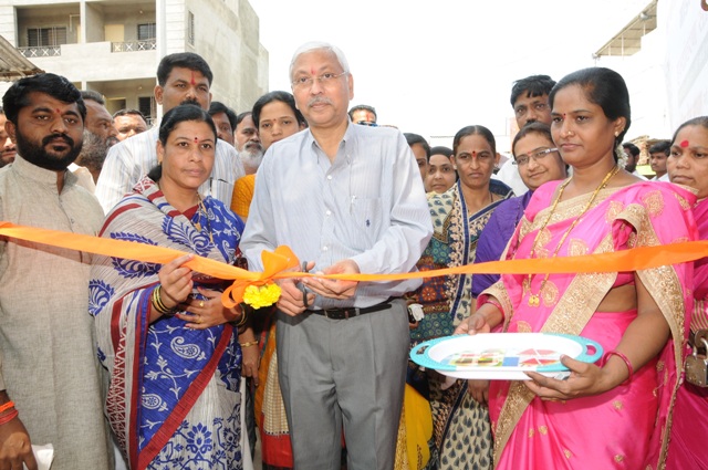 Mr%20Anil%20Mathur%20COO%20Godrej%20&%20Boyce%20inaugurates%20school%20in%20Shirwal.jpg