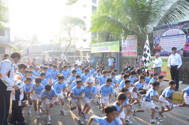 VES%20primary%20school%20students%20taking%20part%20in%20minithon.JPG