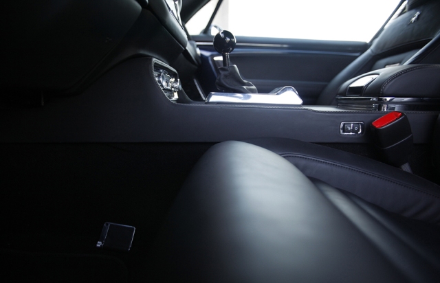 Equus-Automotive-Bass770-Shifter.jpg