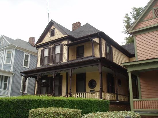 The-Martin-Luther-King-Jr_-National-Historic-Site.jpg
