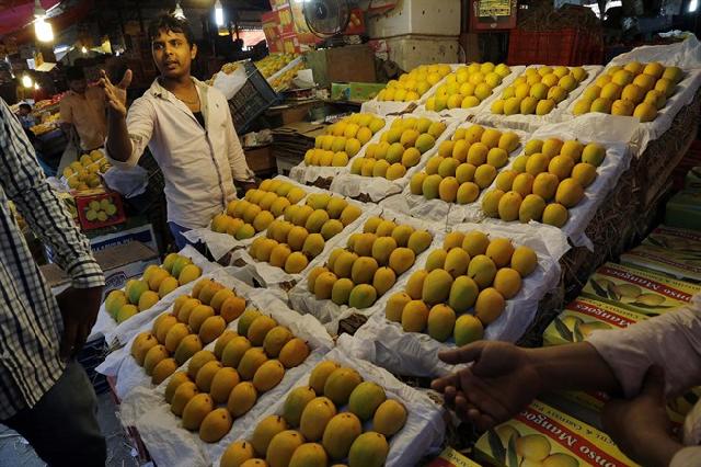 mangoes.jpg