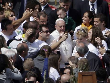 pope-francis-seflies2.jpg