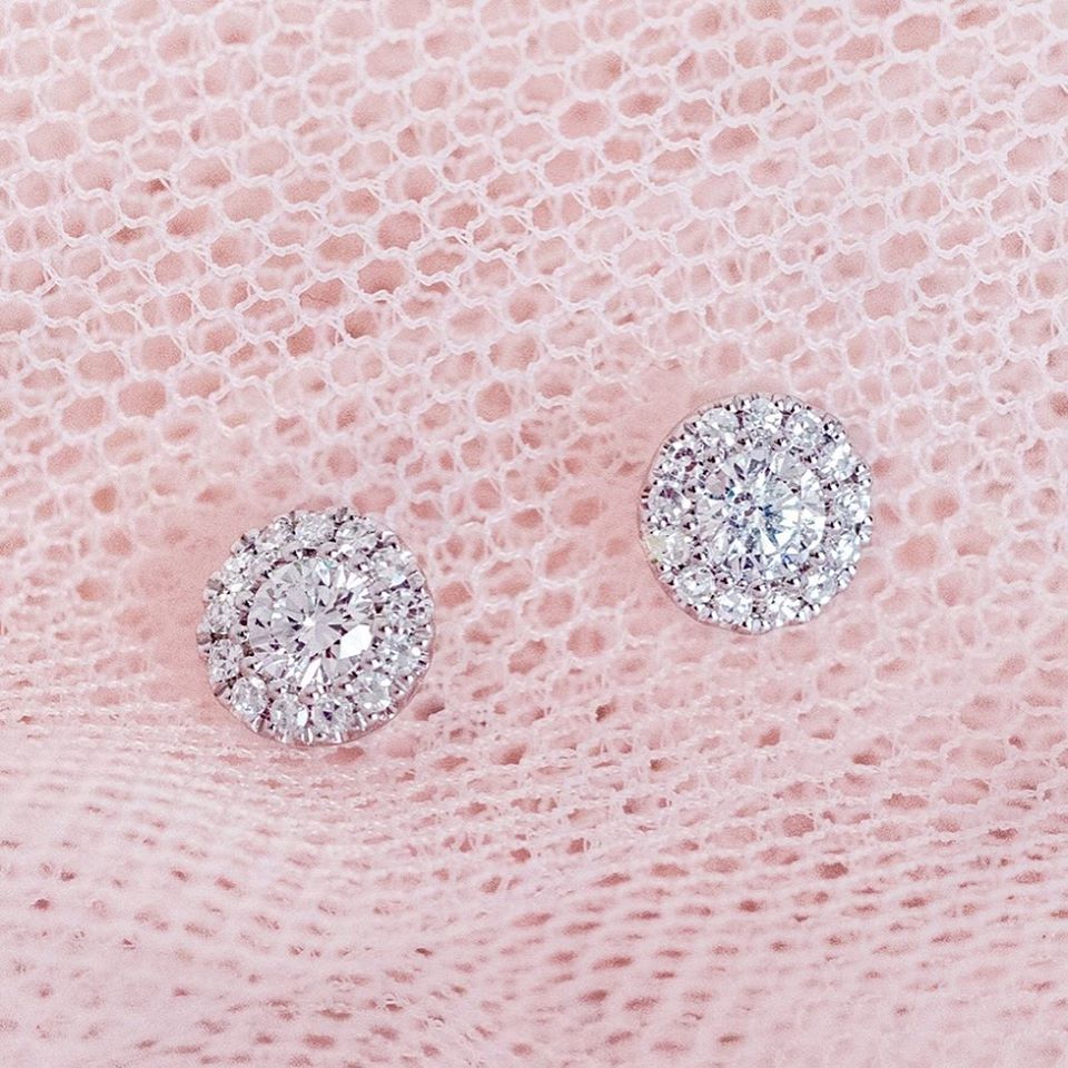 Diamond%20earring.jpg